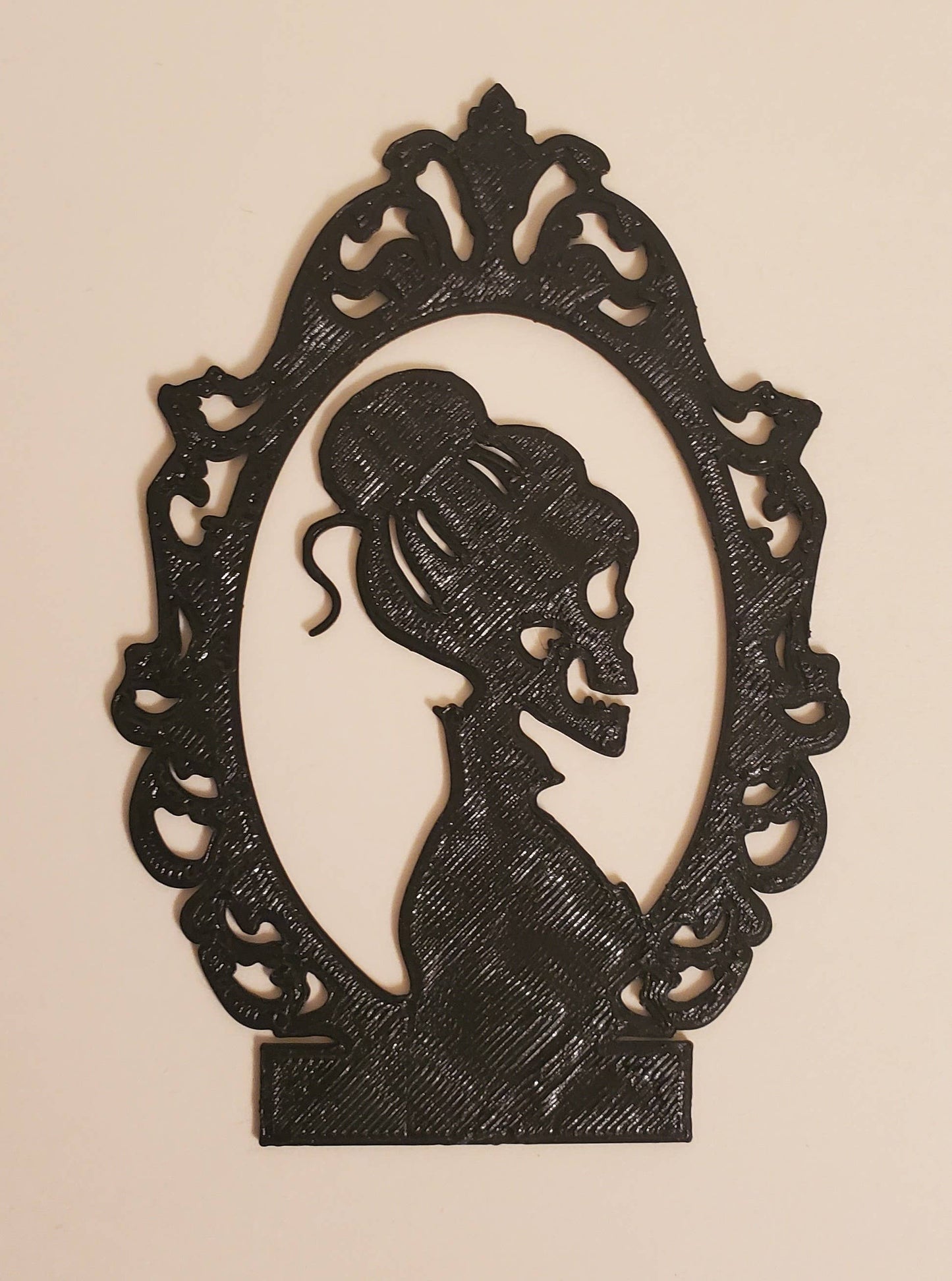 KeaLite Lady Skull Cameo Shadow Caster and KeaLite Stand