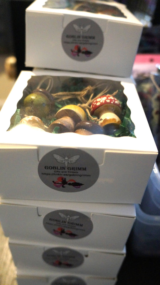 Mini mushroom and acorn ornament gift set