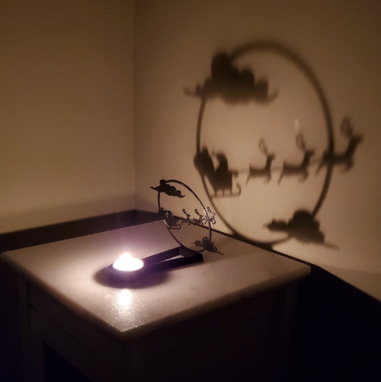 KeaLite Christmas Night Shadow Caster and KeaLite Stand