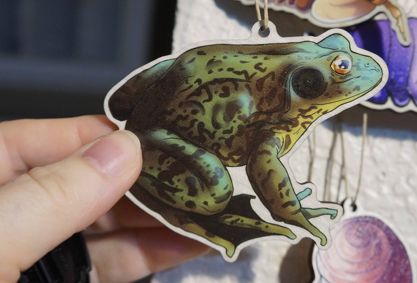 Fauna printed wooden ornaments